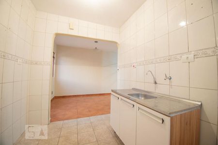 Casa à venda com 165m², 3 quartos e 2 vagascozinha
