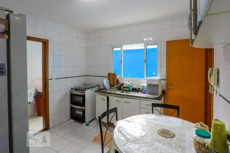 Casa à venda com 179m², 3 quartos e 3 vagasCozinha