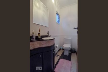 Casa à venda com 179m², 3 quartos e 3 vagasLavabo