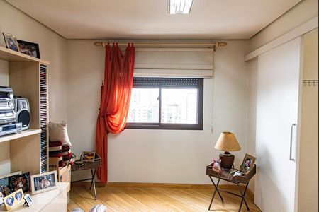 Apartamento à venda com 227m², 4 quartos e 4 vagas Apartamento à venda com 227m², 4 quartos e 4 vagasSuíte 4