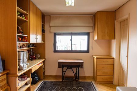 Apartamento à venda com 227m², 4 quartos e 4 vagas Apartamento à venda com 227m², 4 quartos e 4 vagasSuíte 1