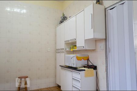 Casa à venda com 224m², 2 quartos e 3 vagas Casa à venda com 224m², 2 quartos e 3 vagasCozinha