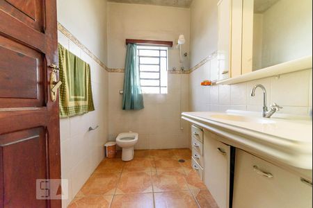 Casa à venda com 380m², 2 quartos e 8 vagas Casa à venda com 380m², 2 quartos e 8 vagasBanheiro Social