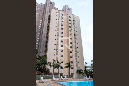 Apartamento à venda com 70m², 3 quartos e 1 vaga Apartamento à venda com 70m², 3 quartos e 1 vagaFachada