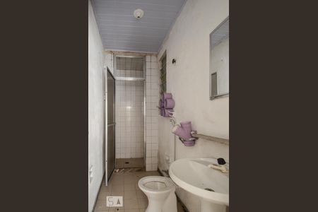 Banheiro de apartamento para alugar com 1 quarto, 31m² em Centro Histórico, Porto Alegre