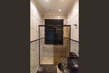 Casa à venda com 400m², 3 quartos e 2 vagas Casa à venda com 400m², 3 quartos e 2 vagasBanheiro