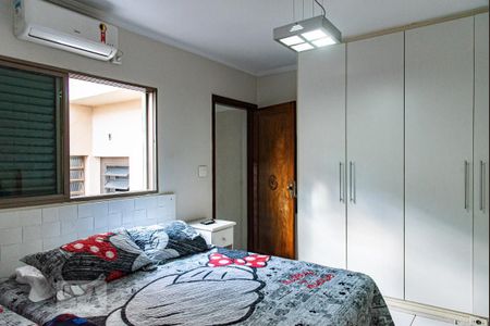 Casa à venda com 400m², 3 quartos e 2 vagas Casa à venda com 400m², 3 quartos e 2 vagasSuíte 2