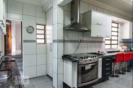 Casa à venda com 400m², 3 quartos e 2 vagas Casa à venda com 400m², 3 quartos e 2 vagasCozinha