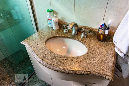 Casa à venda com 400m², 3 quartos e 2 vagas Casa à venda com 400m², 3 quartos e 2 vagasPia