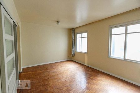 Sala/Quarto de kitnet/studio à venda com 1 quarto, 31m² em Centro Histórico, Porto Alegre