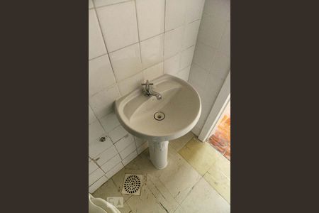 Banheiro de kitnet/studio à venda com 1 quarto, 31m² em Centro Histórico, Porto Alegre