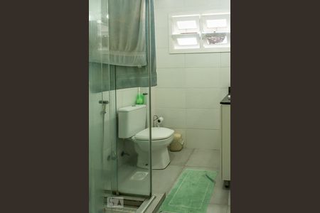 Apartamento à venda com 75m², 2 quartos e 1 vaga Apartamento à venda com 75m², 2 quartos e 1 vagaBanheiro