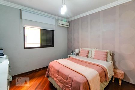Casa à venda com 180m², 3 quartos e 2 vagas Casa à venda com 180m², 3 quartos e 2 vagasQuarto 1