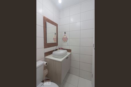 Banheiro de kitnet/studio para alugar com 1 quarto, 29m² em Bela Vista, São Paulo