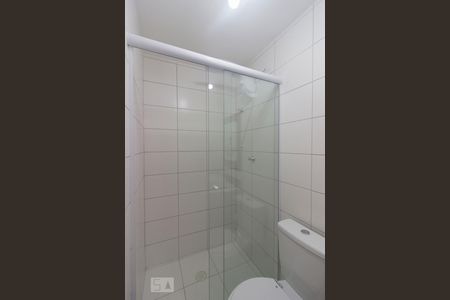 Banheiro de kitnet/studio para alugar com 1 quarto, 29m² em Bela Vista, São Paulo