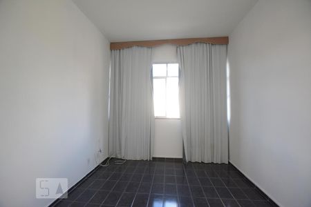 Sala de apartamento para alugar com 1 quarto, 52m² em Vila da Penha, Rio de Janeiro