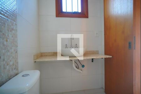 Casa à venda com 152m², 2 quartos e 2 vagasBanheiro suíte