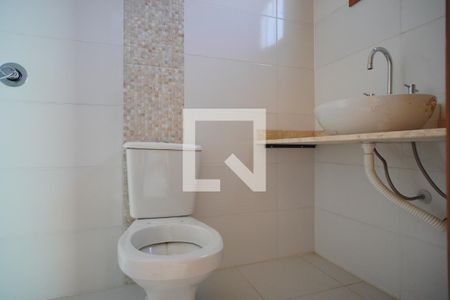 Casa à venda com 152m², 2 quartos e 2 vagasBanheiro suíte