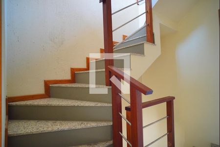 Casa à venda com 152m², 2 quartos e 2 vagasAcesso a terceiro piso