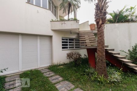 Casa à venda com 380m², 6 quartos e 7 vagasFachada 