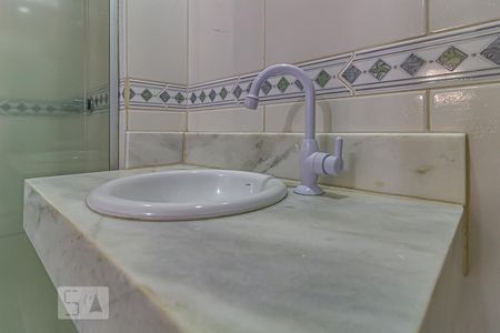 Apartamento à venda com 75m², 3 quartos e 1 vaga Apartamento à venda com 75m², 3 quartos e 1 vagaBanheiro da Suíte