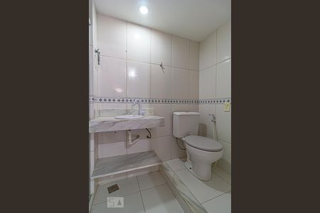 Apartamento à venda com 75m², 3 quartos e 1 vaga Apartamento à venda com 75m², 3 quartos e 1 vagaBanheiro da Suíte