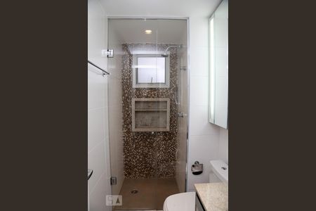 Apartamento à venda com 77m², 2 quartos e 2 vagasBanheiro da Suíte 2