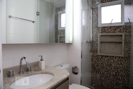 Apartamento à venda com 77m², 2 quartos e 2 vagasBanheiro da Suíte 1