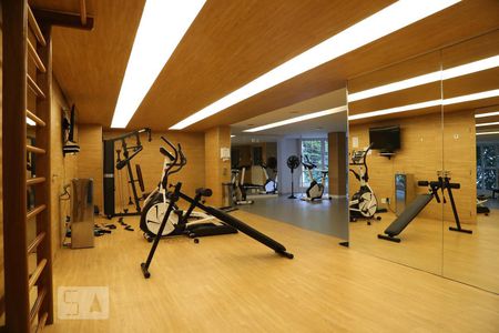 Apartamento à venda com 77m², 2 quartos e 2 vagasÁrea comum - Academia