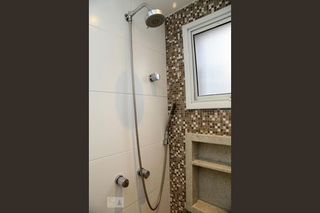 Apartamento à venda com 77m², 2 quartos e 2 vagasBanheiro da Suíte 1