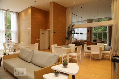 Apartamento à venda com 77m², 2 quartos e 2 vagasÁrea comum - Salão de festas