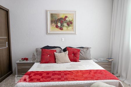 Casa à venda com 298m², 4 quartos e 2 vagasSuíte