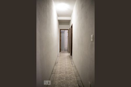 Casa à venda com 298m², 4 quartos e 2 vagasCorredor