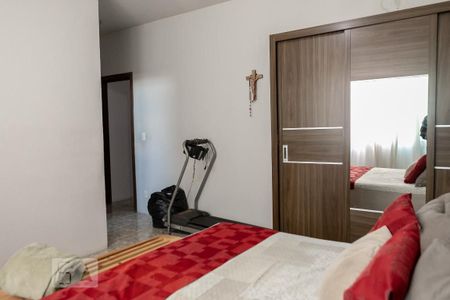 Casa à venda com 298m², 4 quartos e 2 vagasSuíte