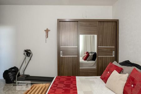 Casa à venda com 298m², 4 quartos e 2 vagasSuíte