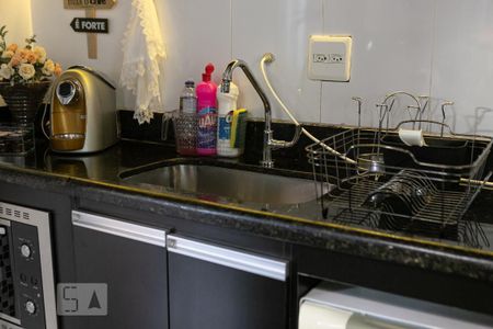 Casa à venda com 298m², 4 quartos e 2 vagasCozinha integrada