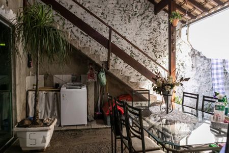 Casa à venda com 298m², 4 quartos e 2 vagasvaranda