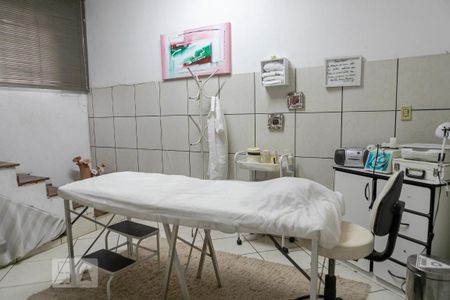 Casa à venda com 298m², 4 quartos e 2 vagasQuarto 2