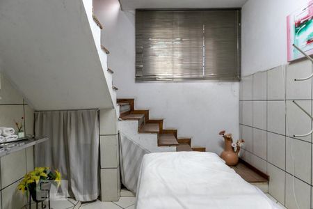 Casa à venda com 298m², 4 quartos e 2 vagasQuarto 2