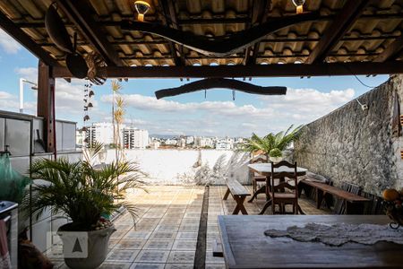 Casa à venda com 298m², 4 quartos e 2 vagasEspaço Gourmet