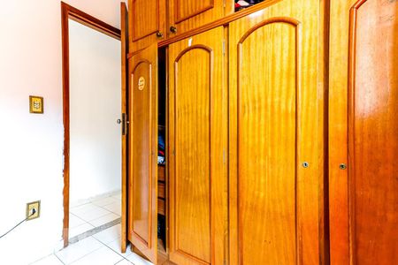 Casa à venda com 130m², 4 quartos e 2 vagas Casa à venda com 130m², 4 quartos e 2 vagasQuarto 3