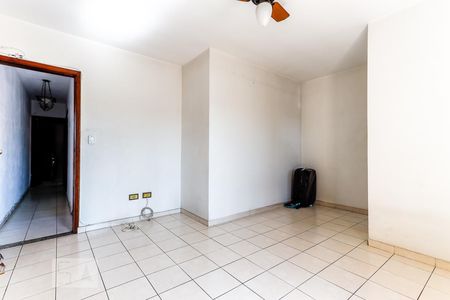 Casa à venda com 130m², 4 quartos e 2 vagas Casa à venda com 130m², 4 quartos e 2 vagasSuíte