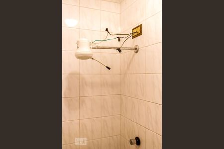 Casa à venda com 130m², 4 quartos e 2 vagas Casa à venda com 130m², 4 quartos e 2 vagasBanheiro de Serviço