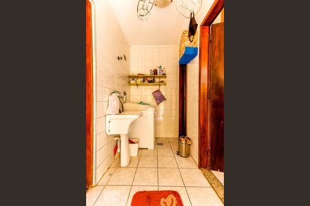 Casa à venda com 130m², 4 quartos e 2 vagas Casa à venda com 130m², 4 quartos e 2 vagasÁrea de Serviço