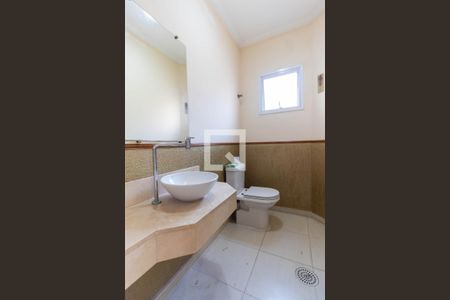 Casa à venda com 364m², 4 quartos e 4 vagas Casa à venda com 364m², 4 quartos e 4 vagasLavabo