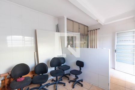 Casa à venda com 364m², 4 quartos e 4 vagas Casa à venda com 364m², 4 quartos e 4 vagasÁrea de serviço