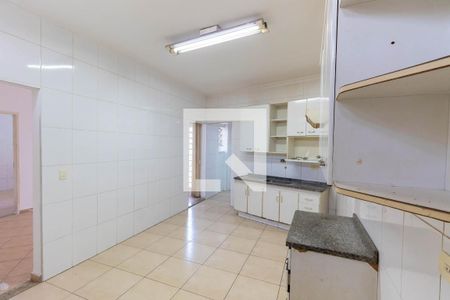 Casa à venda com 364m², 4 quartos e 4 vagas Casa à venda com 364m², 4 quartos e 4 vagasEdícula - Cozinha