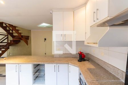 Casa à venda com 364m², 4 quartos e 4 vagas Casa à venda com 364m², 4 quartos e 4 vagasCozinha
