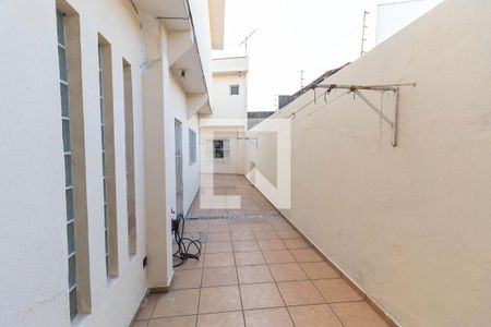 Casa à venda com 364m², 4 quartos e 4 vagas Casa à venda com 364m², 4 quartos e 4 vagasÁrea externa