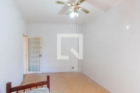 Casa à venda com 364m², 4 quartos e 4 vagas Casa à venda com 364m², 4 quartos e 4 vagasEdícula - Quarto